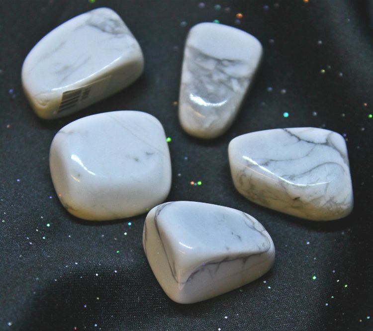 Howlite