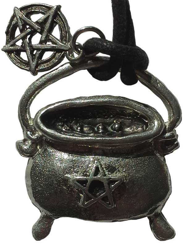 Pentacle Cauldron - Amulet
