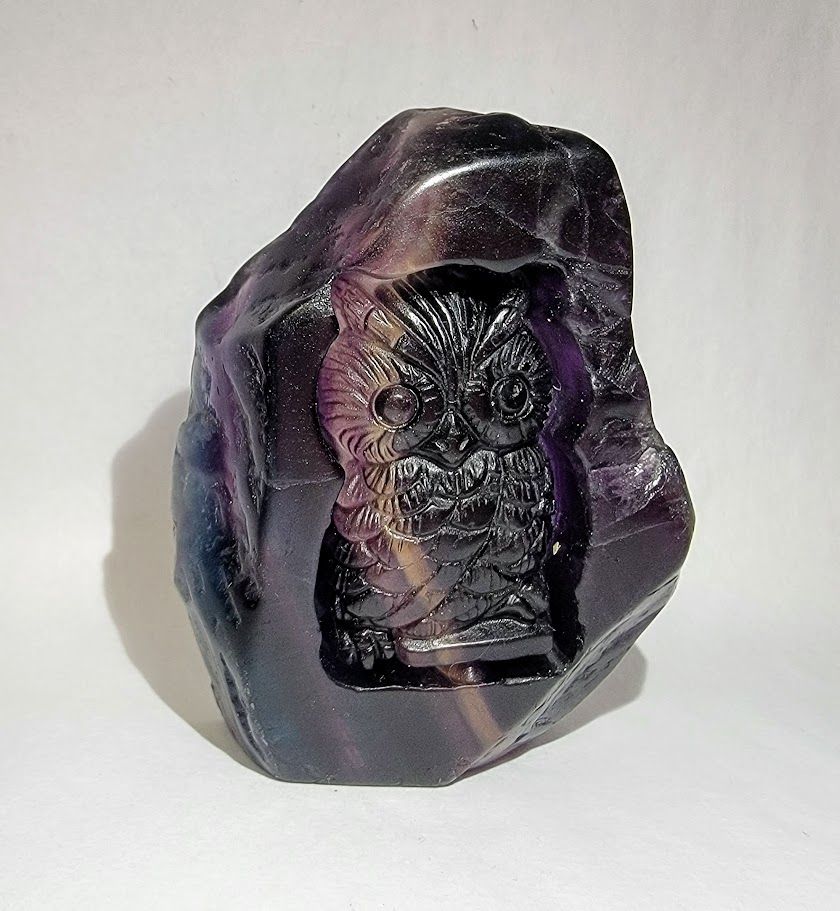 Fluorite Owl Carving XL
