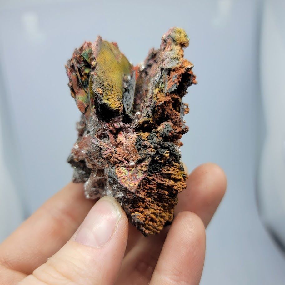 Red Calcite med