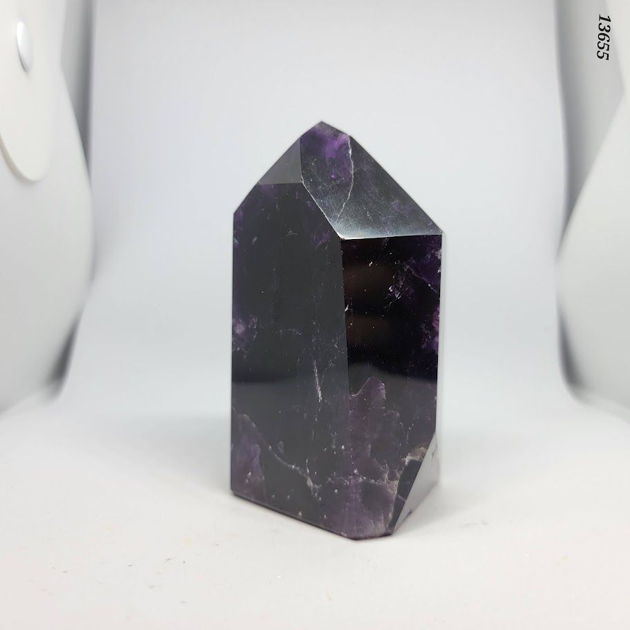Amethyst Obelisk (464g)
