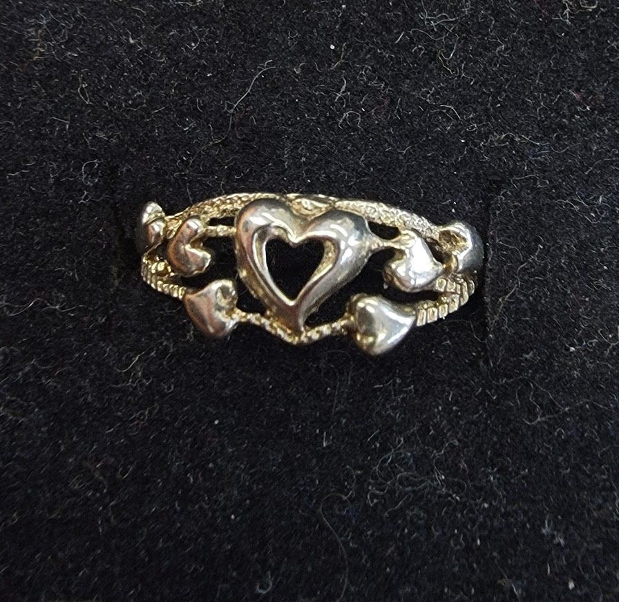 Sterling Silver Heart Cluster Band - Size 7.5