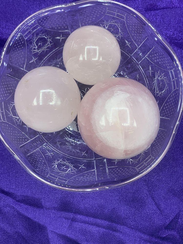 Rose Quartz Sphere (106-145g)