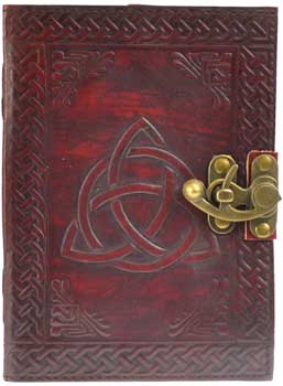 Triquetra Leather w/latch