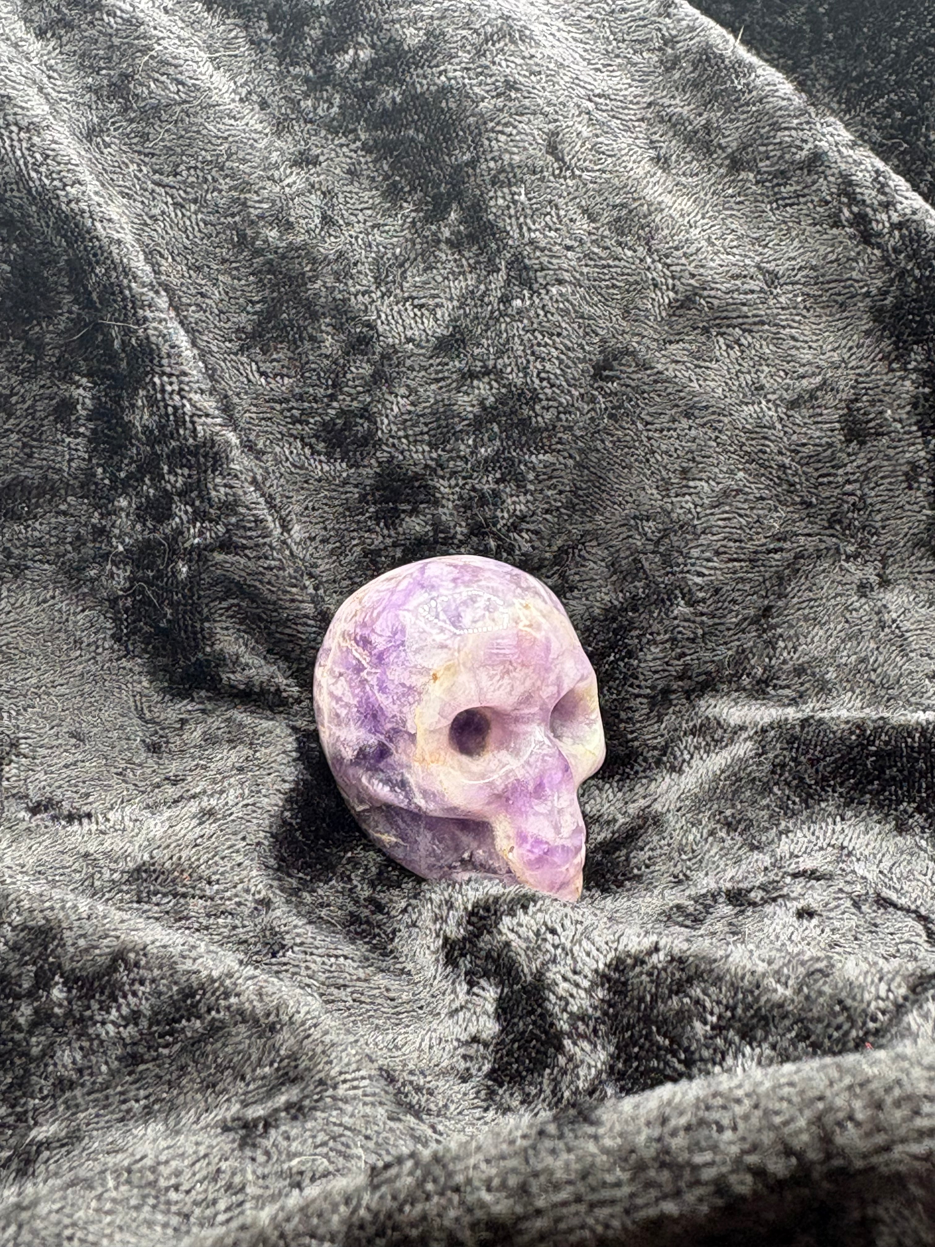 Chevron Amethyst Skull (40-59g)