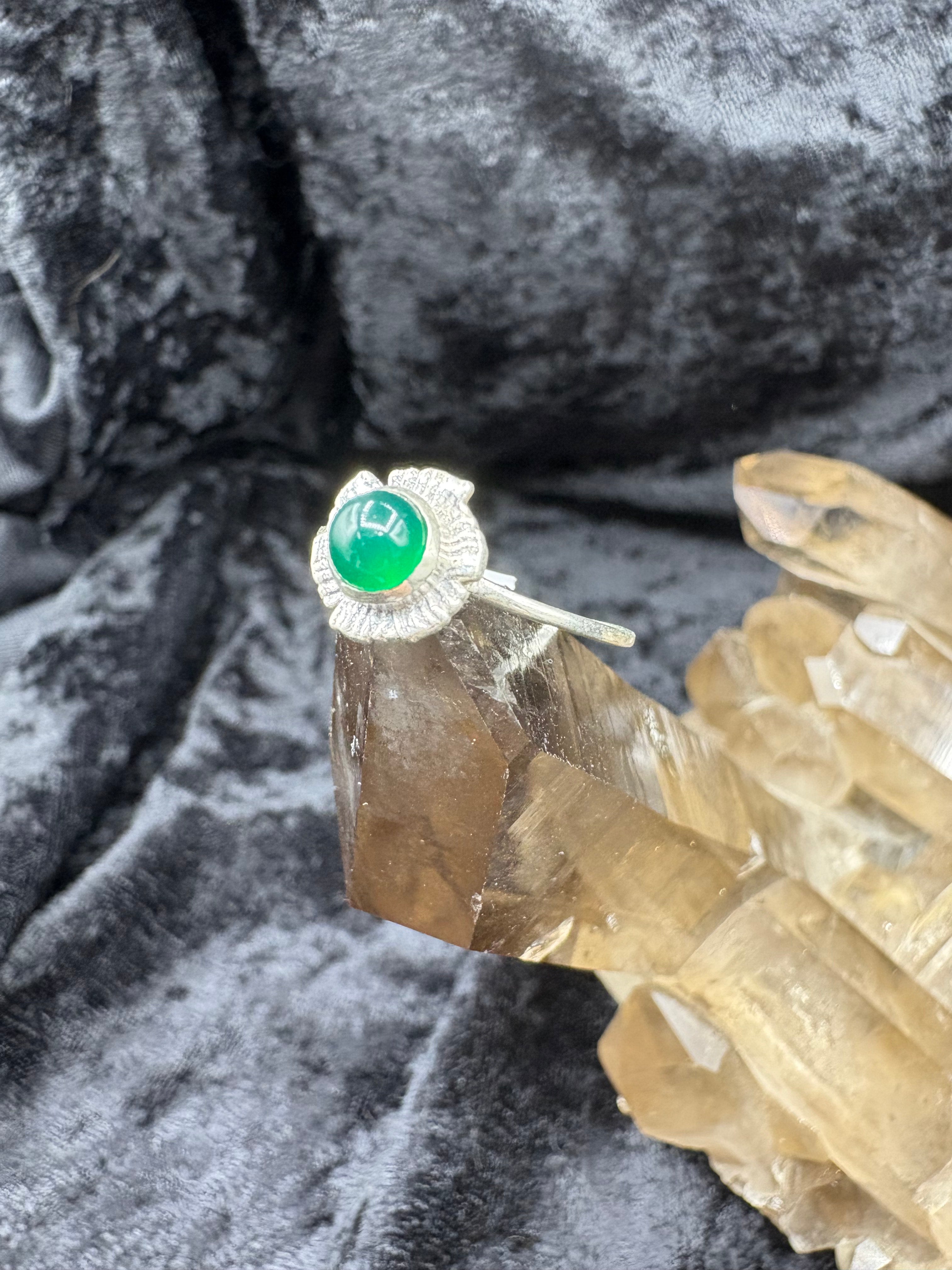 Sterling Silver Green Flower Ring - Size 7