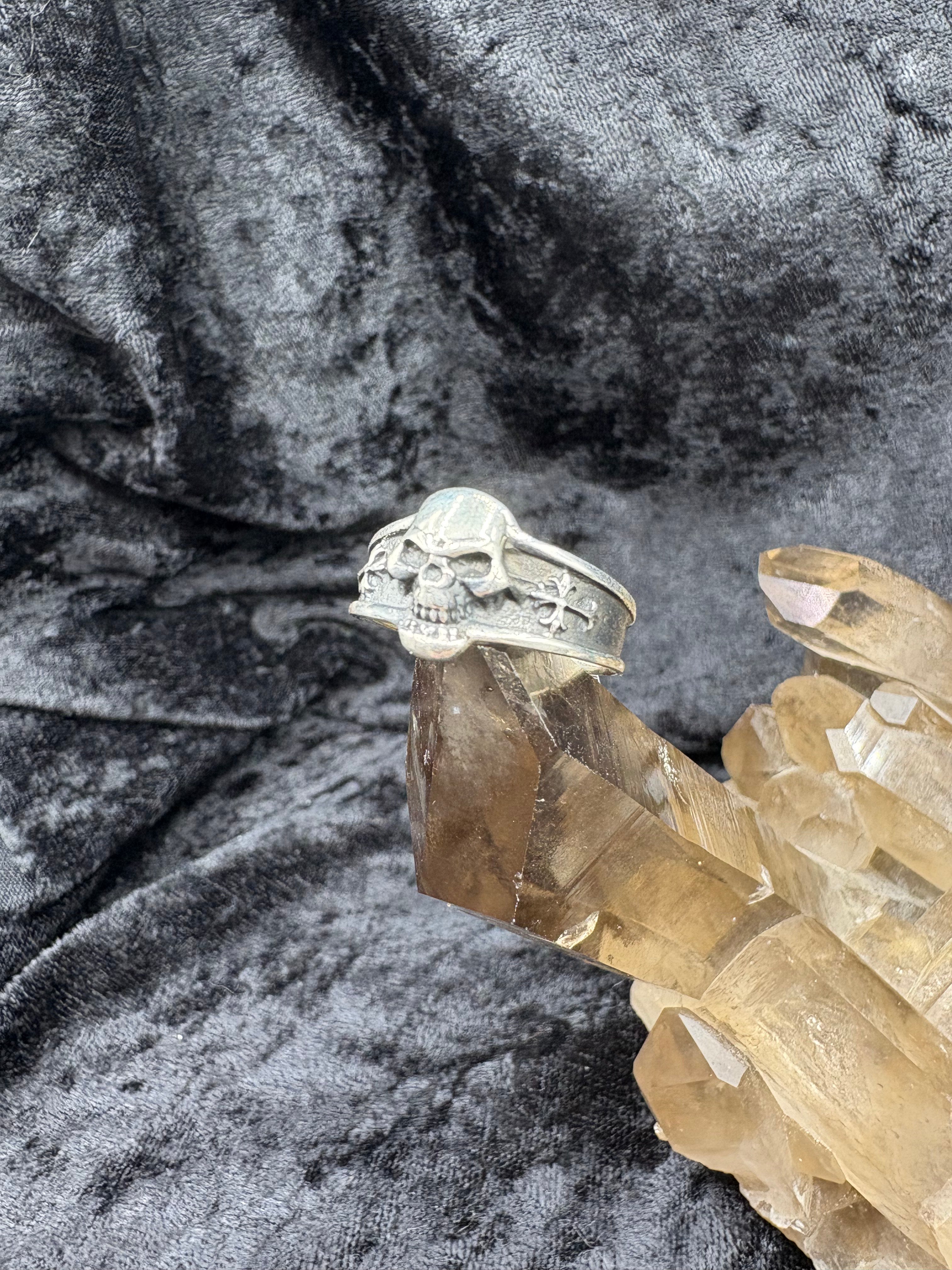 Sterling Silver Skull & Cross Ring - Size 9