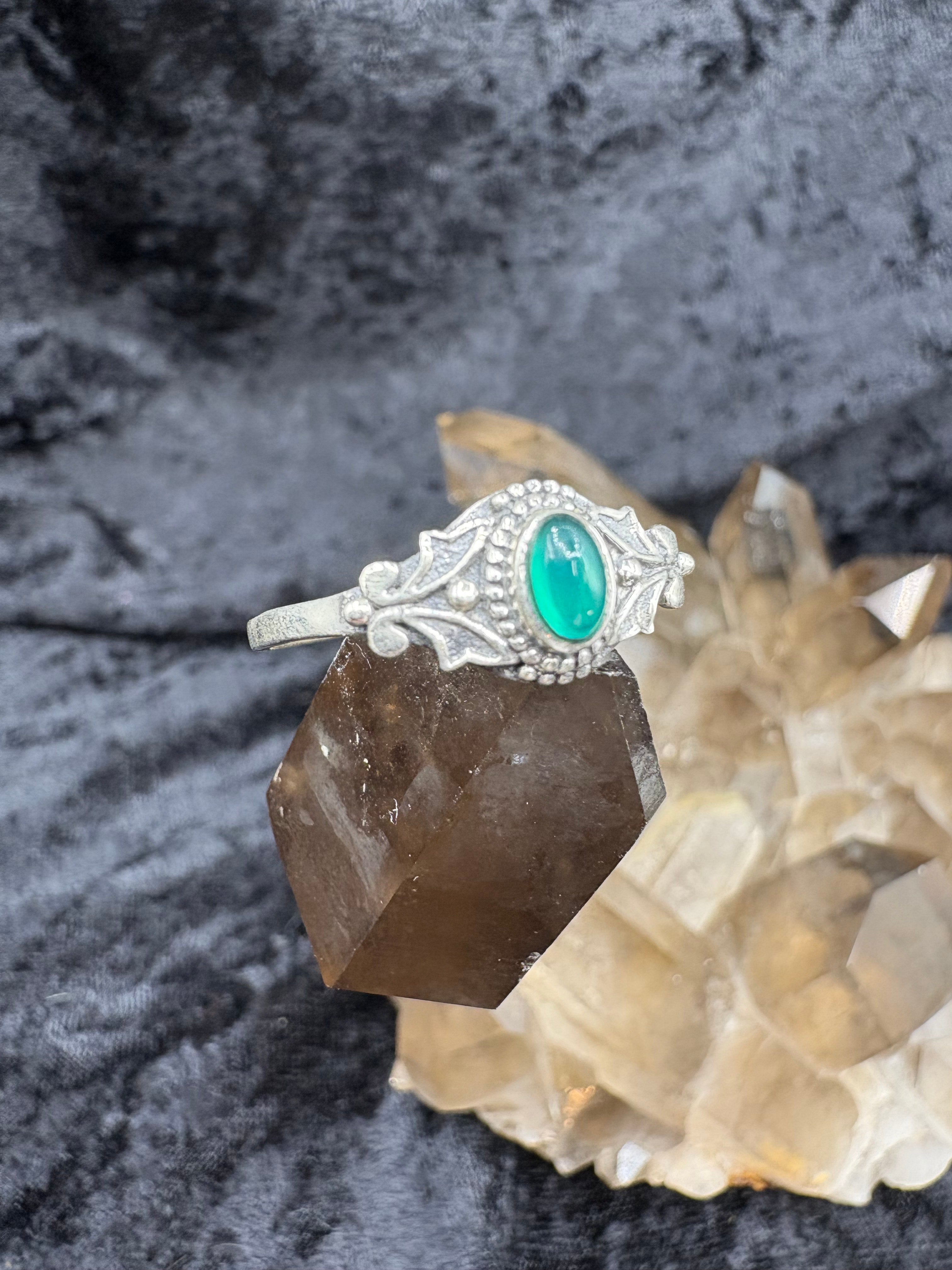 Sterling Silver Green Mistletoe Ring - Size 10