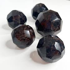 Sm Garnet Free Form Faceted