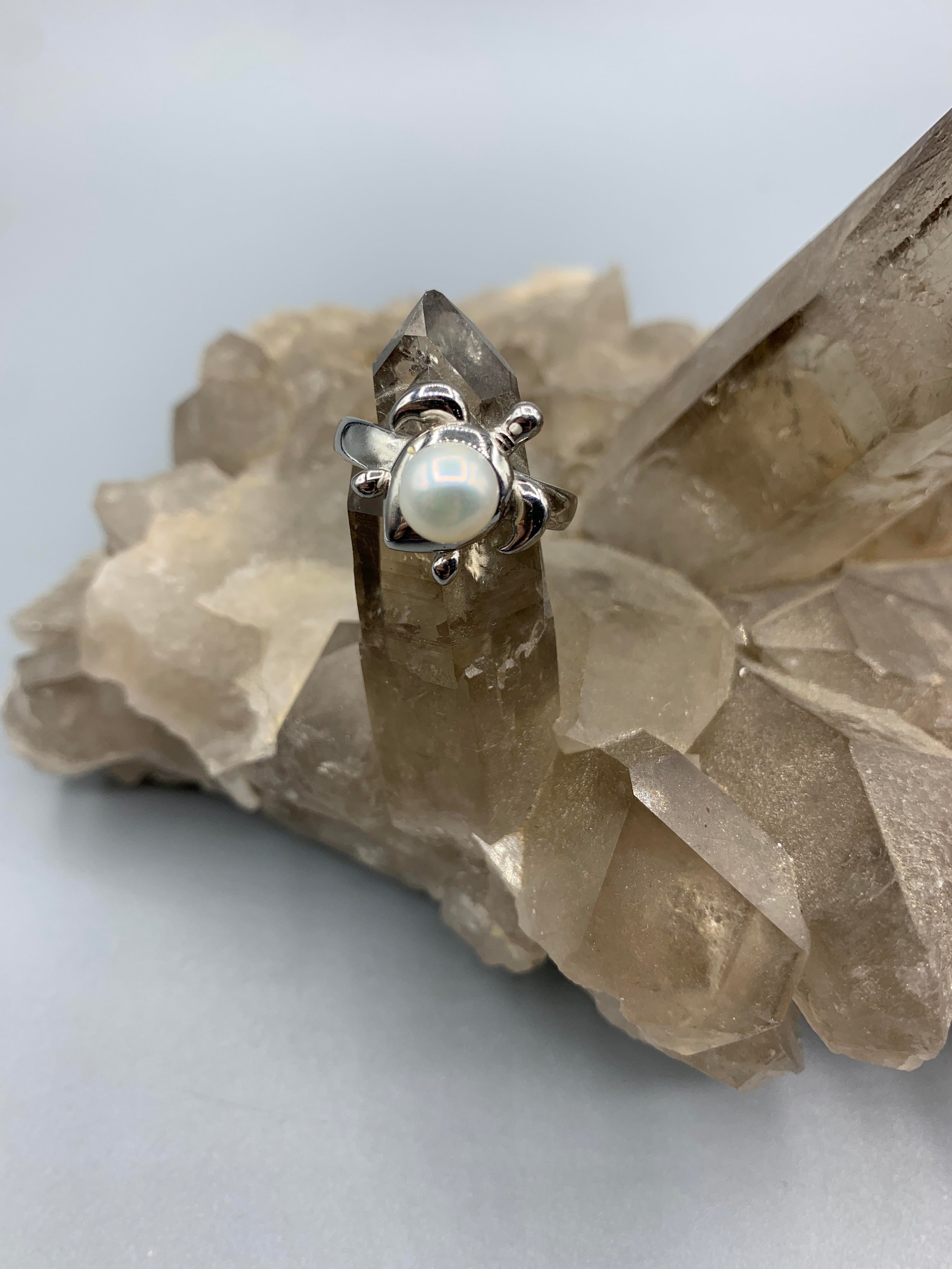 Sterling Silver Pearl Turtle Ring - Size 7